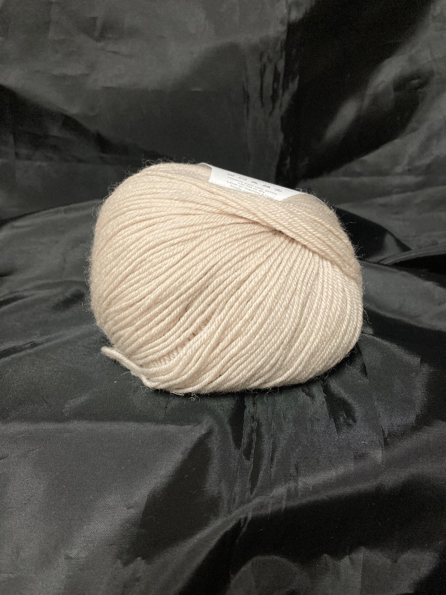 Universal Bella Cash – Wildskeins Yarn Company